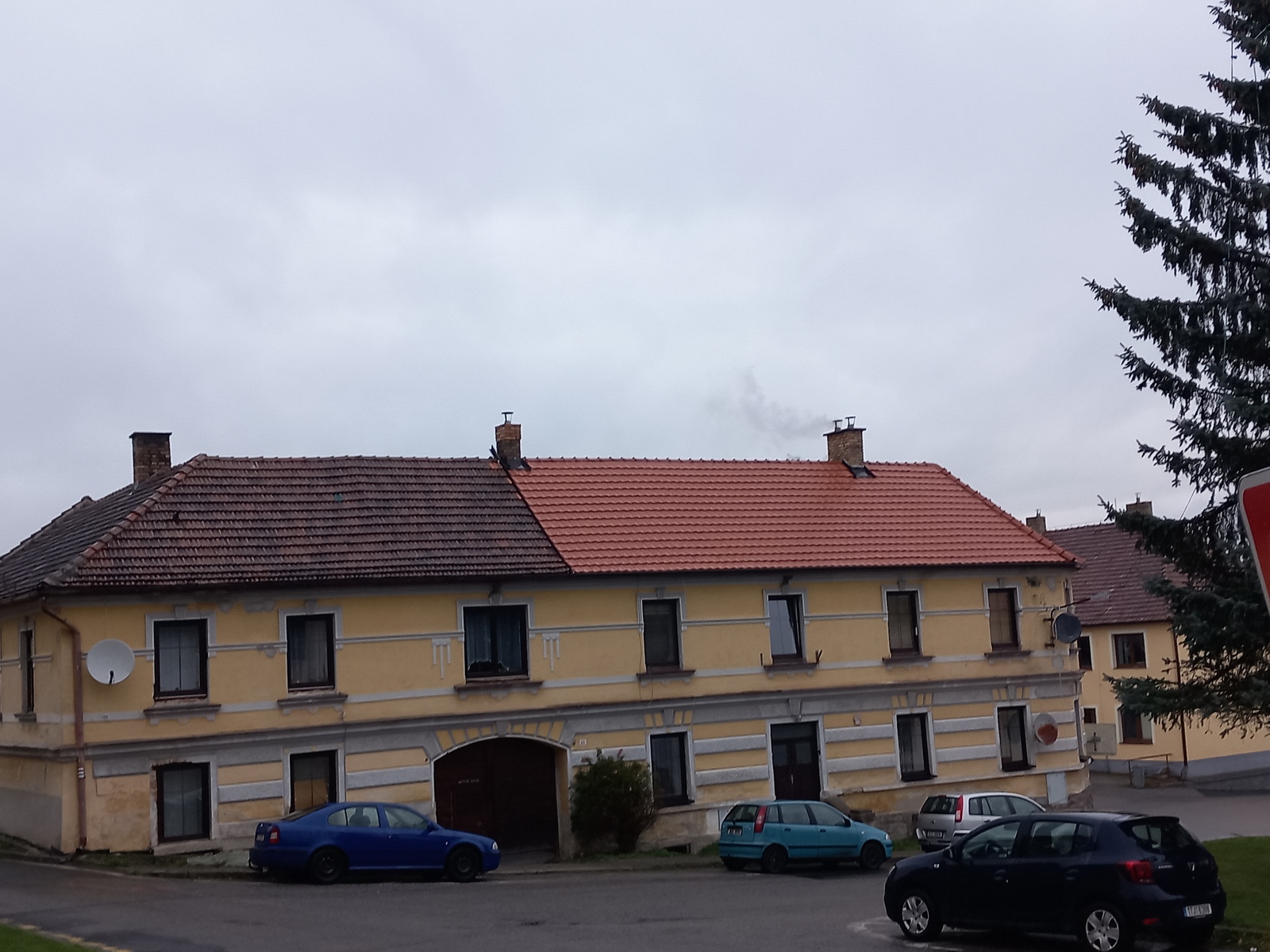 Oprava střechy čp. 124 Omlenička_1